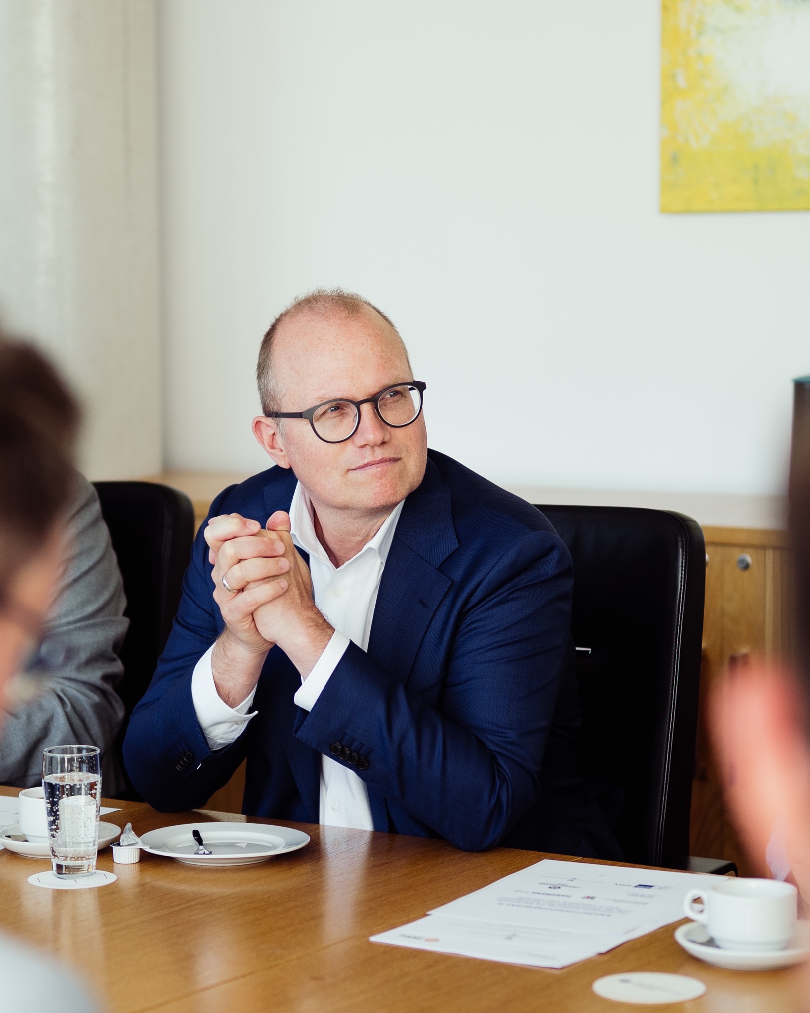 Jochen Ott am Konferenztisch
